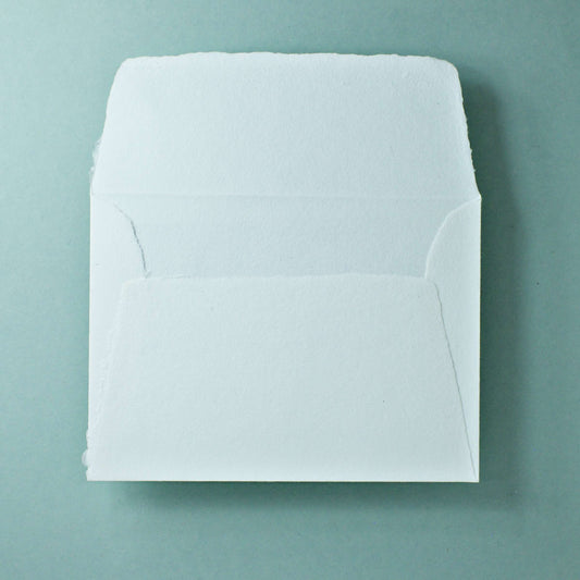 Büttenpapier-Umschlag B6 - Trapezlasche - naturweiß