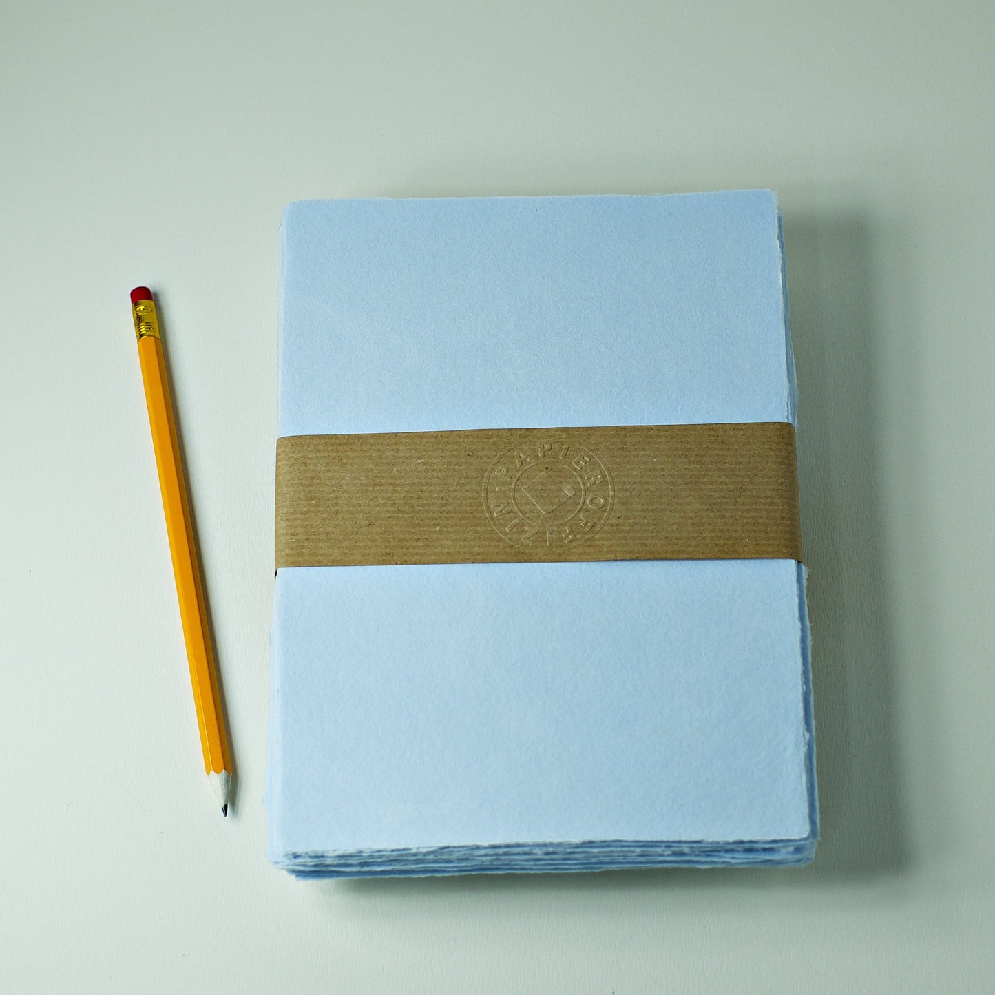 Büttenpapier DIN-A4 - babyblau