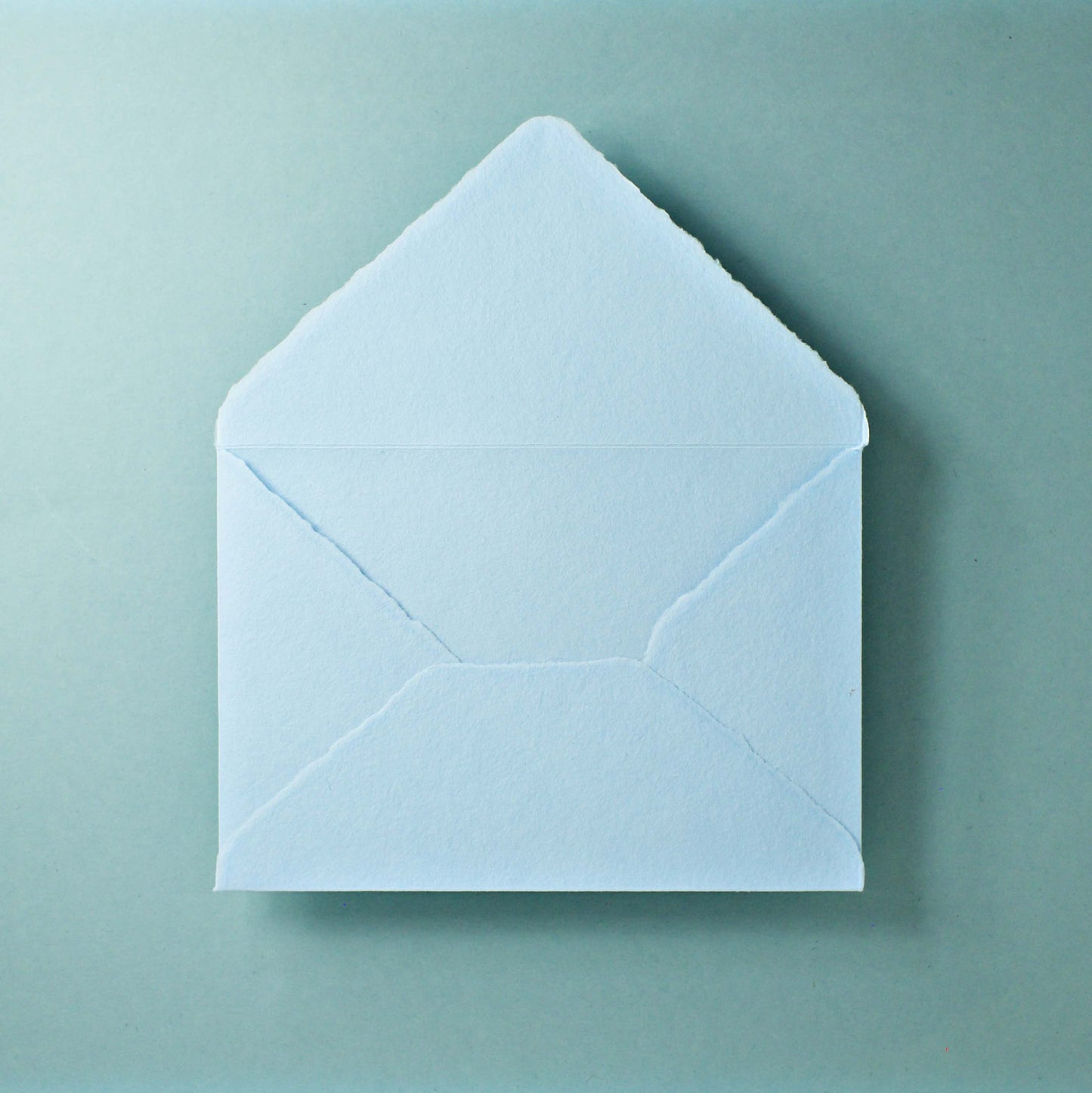 Büttenpapier-Umschlag C6 - Dreieckslasche - babyblau