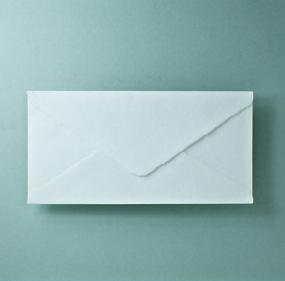 Büttenpapier-Umschlag DIN-lang - Dreieckslasche - naturweiß
