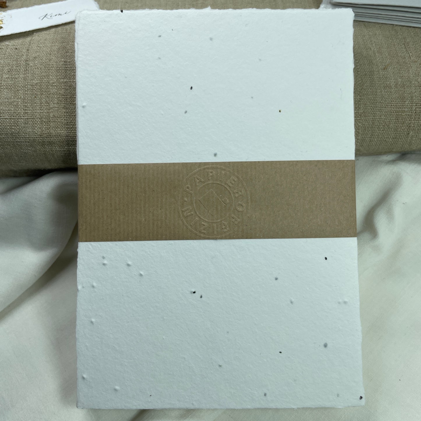 Samenpapier / Saatgutpapier / Saatpapier weiß, handgeschöpft in Deutschland